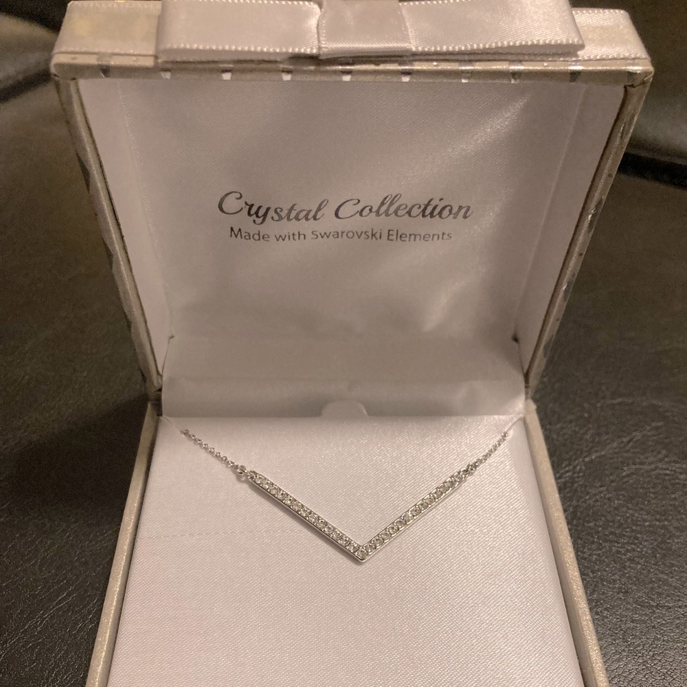 V Shaped Sparkly Necklace